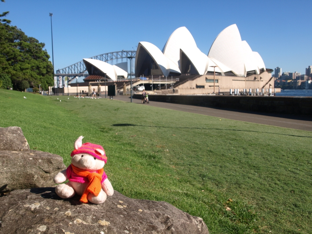 Knorf bij het operahuis in Sydney, Australië.